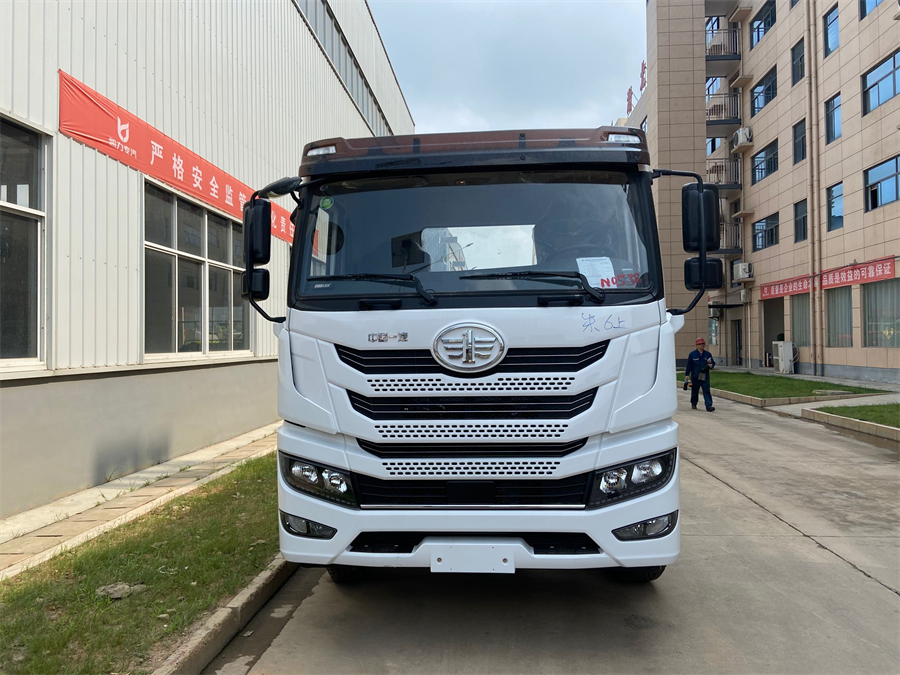 解放（后雙橋，錫柴290）國六 內(nèi)飾照片圖